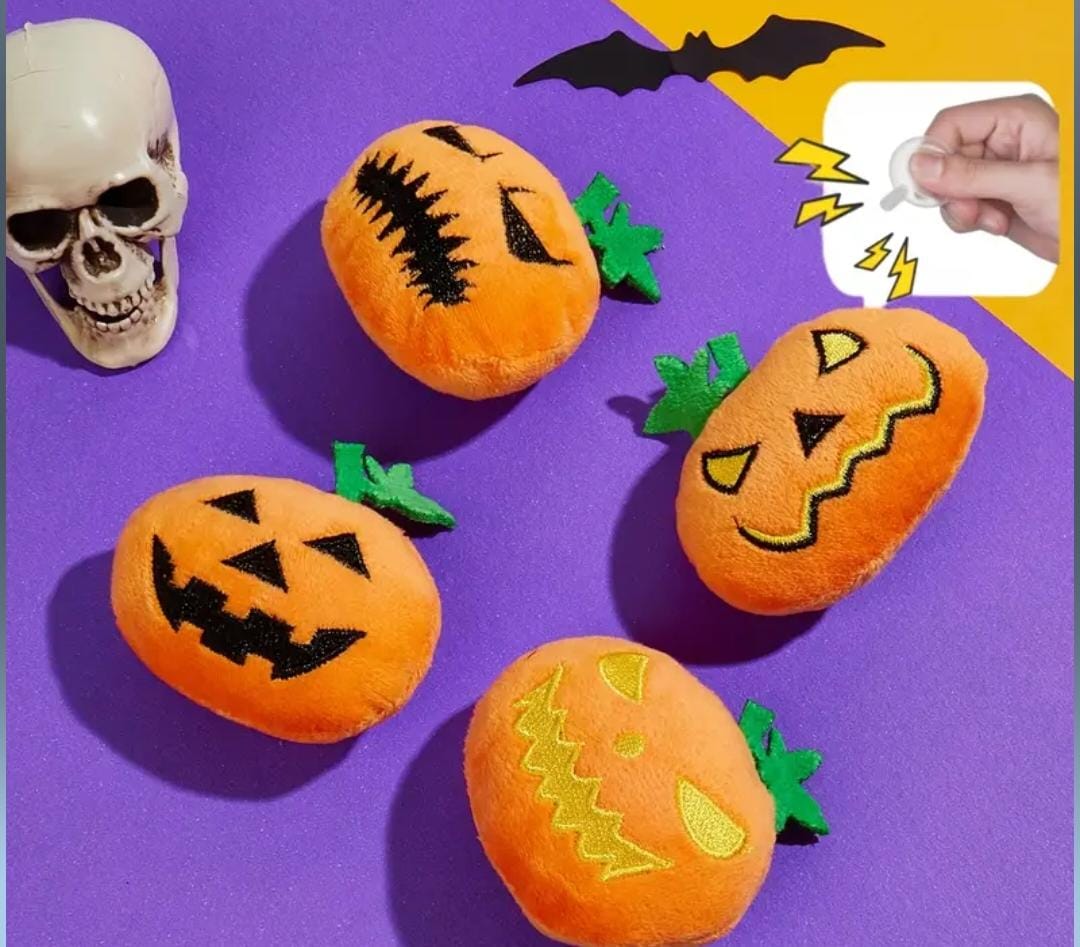 4pcs YIYUANPET Plush Squeaky Pumpkin Dog & Cat Toys