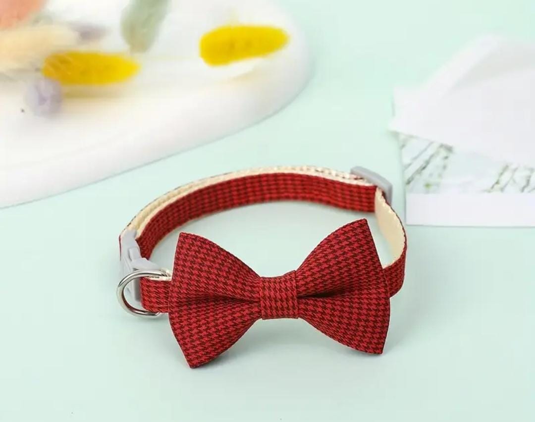 Adjustable Plaid Cat Collar with Bow Tie